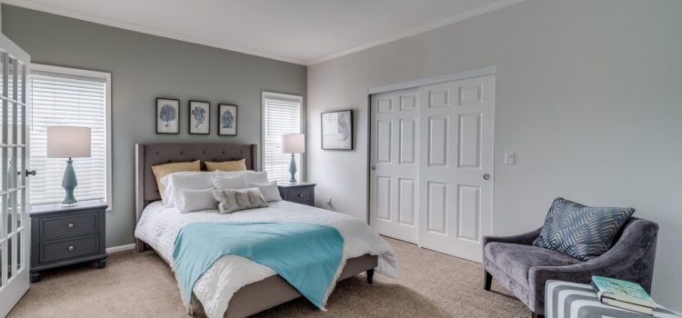 Master with room for sitting area