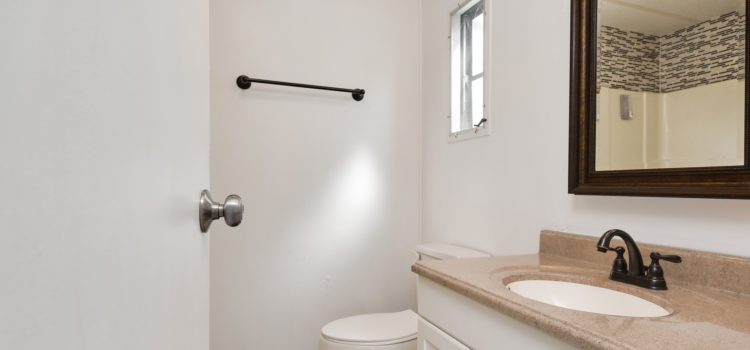 En suite master bath